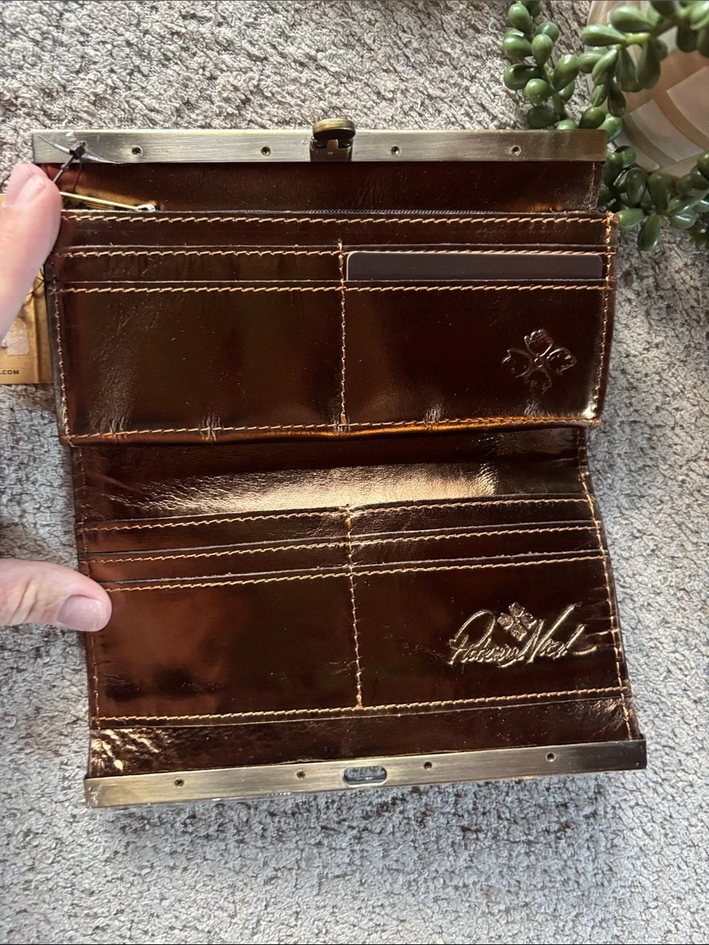 🆕 with tags Patricia Nash Brown Snakeskin Envelope Clutch with Brass Frame